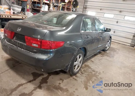2005 Honda Accord 2.4 Ex из США, поврежденный, VIN 1HGCM56745A018152
